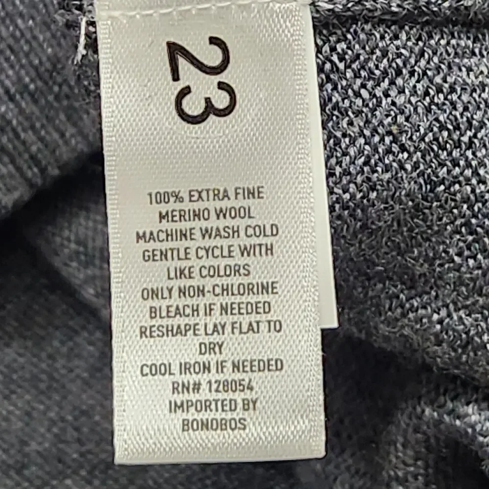 Bonobos Sweater Mens Medium Gray Merino Wool V Neck Pullover Lightweight Knit